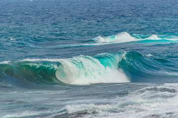Montañas de agua en la costa de Telde (Foto Antonio Rico)